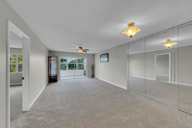 9401 Sunrise Lakes Boulevard 311, Sunrise, FL 33322