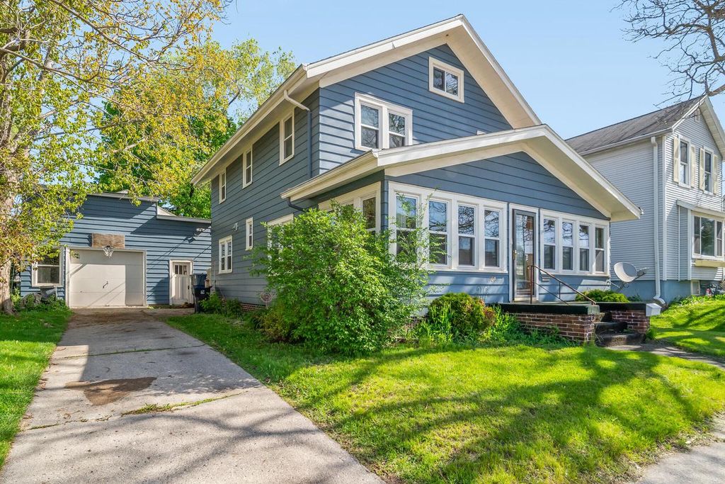 108 E Main STREET, Plymouth, WI 53073