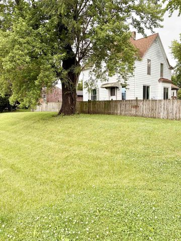 143 S. Elk Run Road, Waterloo, IA 50707