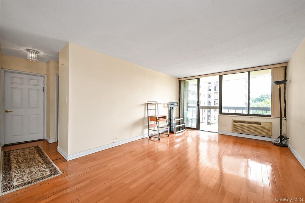 150-38 Union Turnpike 6F, Flushing, NY 11367 — photo 2