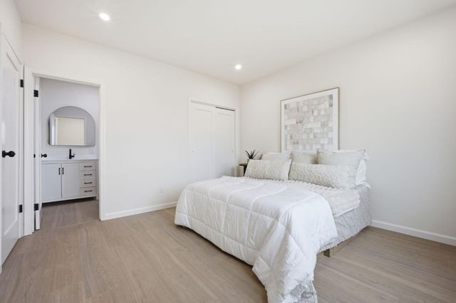 518 Athens Street, San Francisco, CA 94112