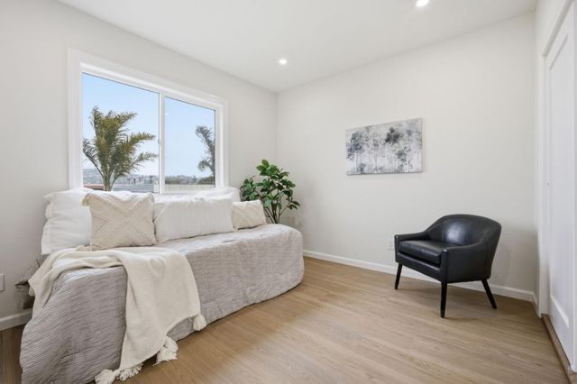 518 Athens Street, San Francisco, CA 94112