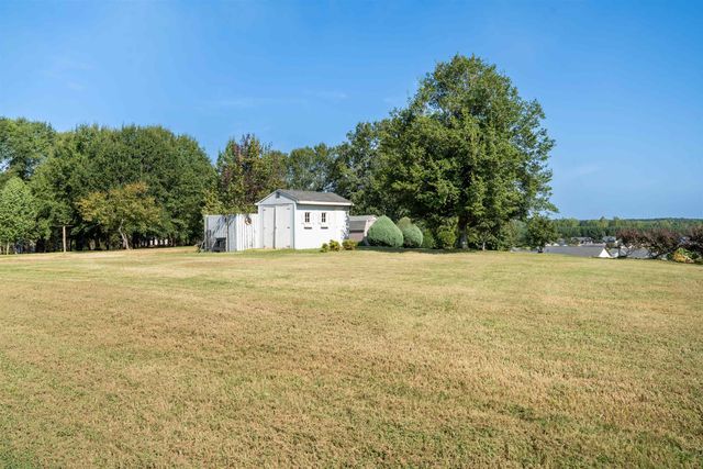 451 Mandys Meadow Drive, Inman, SC 29349