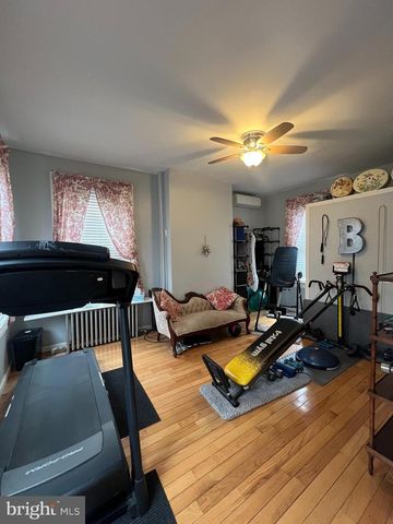 44 WARREN ST, Beverly, NJ 08010