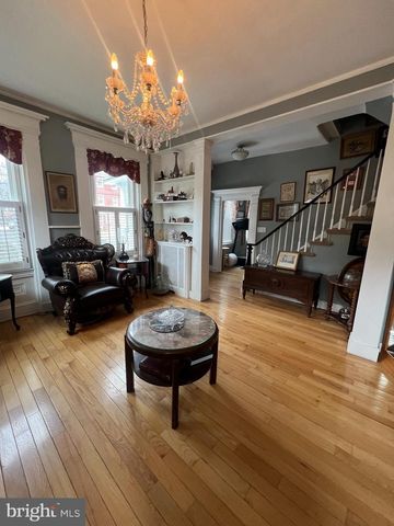 44 WARREN ST, Beverly, NJ 08010