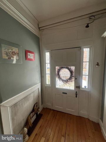 44 WARREN ST, Beverly, NJ 08010