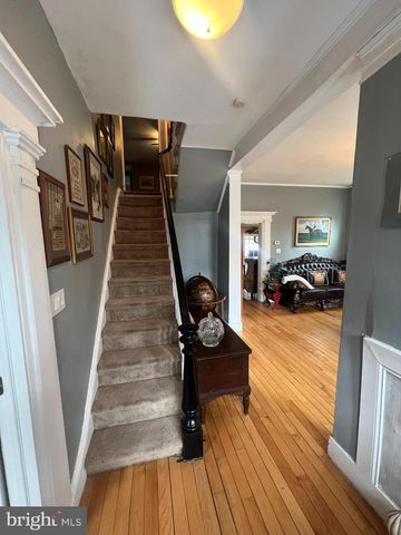 44 WARREN ST, Beverly, NJ 08010