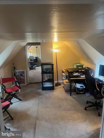 44 WARREN ST, Beverly, NJ 08010