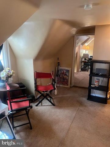 44 WARREN ST, Beverly, NJ 08010