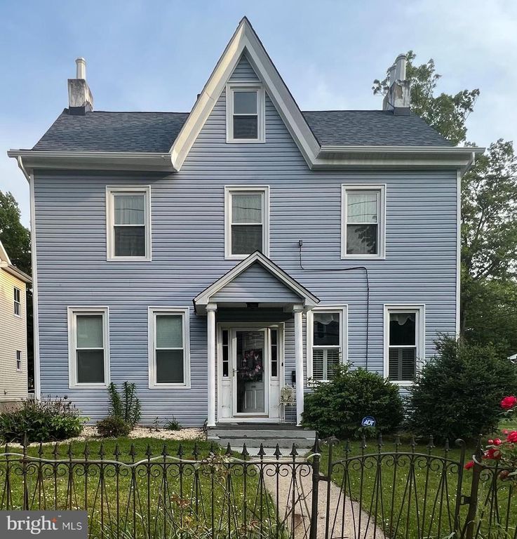 44 WARREN ST, Beverly, NJ 08010