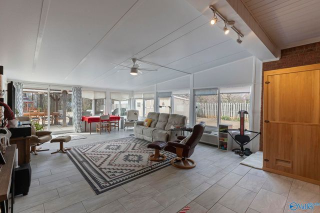 24767 Blossom Lane, Athens, AL 35613