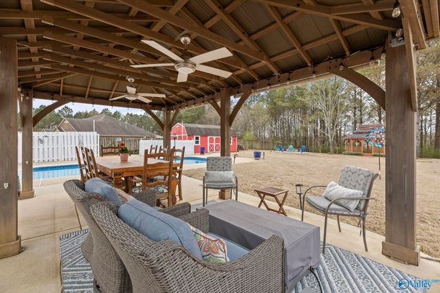 24767 Blossom Lane, Athens, AL 35613