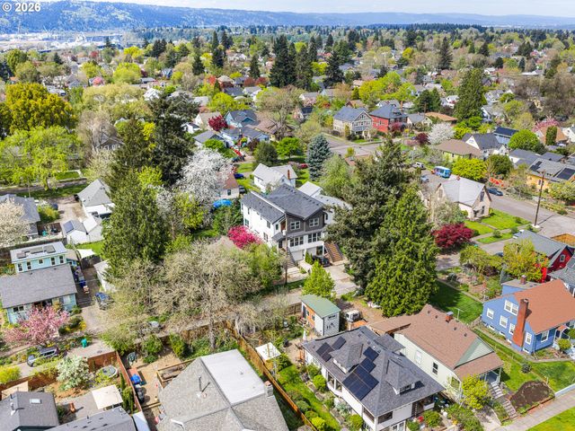 5623 N GAY Ave 2, Portland, OR 97217