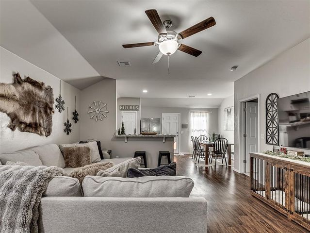 10452 NW 17th Street, Oklahoma City, OK 73127