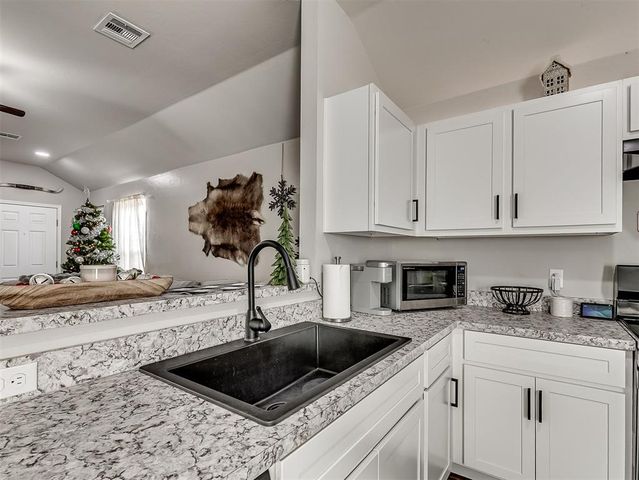 10452 NW 17th Street, Oklahoma City, OK 73127