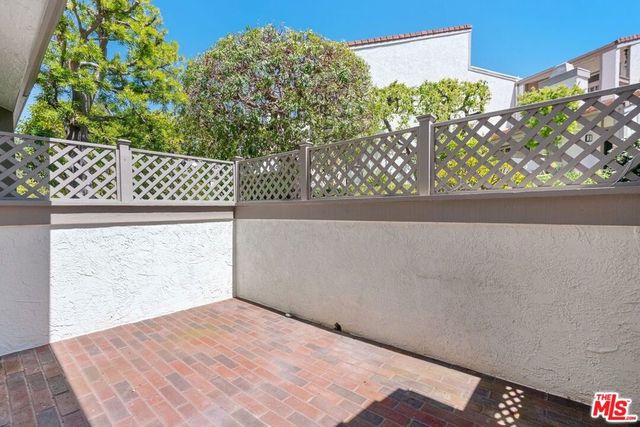 17132 Palisades Circle, Pacific Palisades, CA 90272