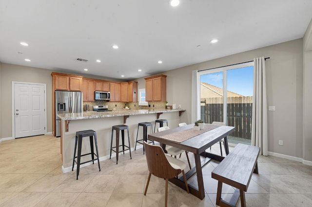 248 Cypress Ct, Jackson, CA 95642