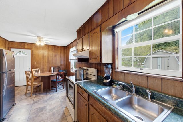 1833 Twin Brook Drive, SW, Cleveland, TN 37311