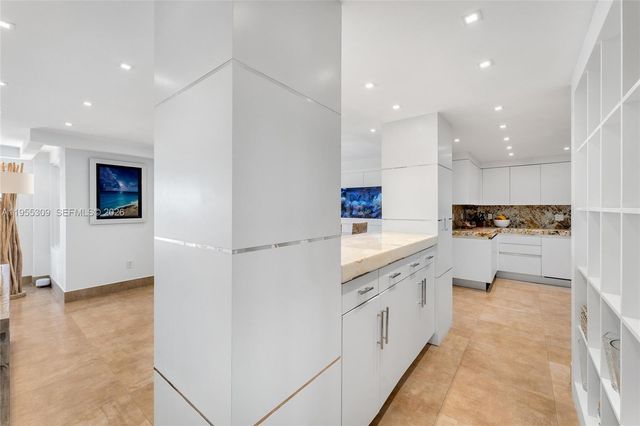 2443 Fisher Island Dr 5403, Miami, FL 33109