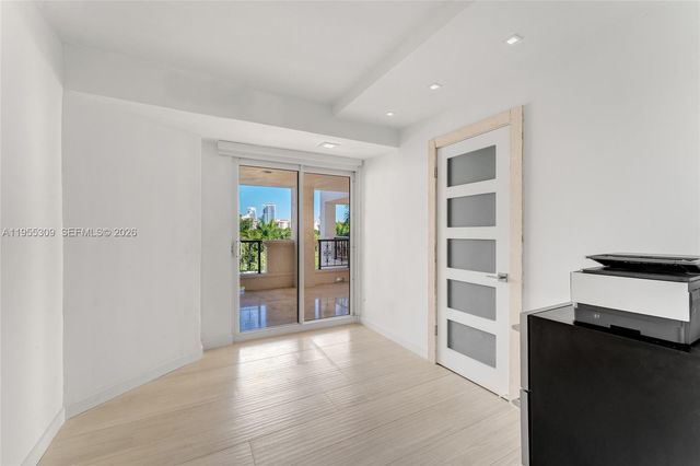 2443 Fisher Island Dr 5403, Miami, FL 33109