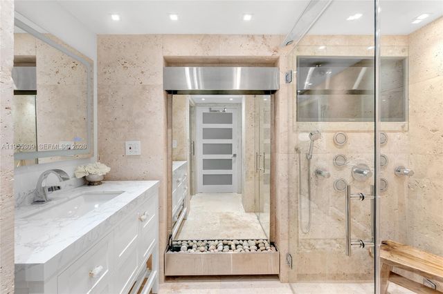 2443 Fisher Island Dr 5403, Miami, FL 33109