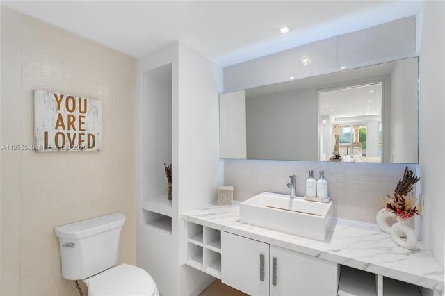 2443 Fisher Island Dr 5403, Miami, FL 33109