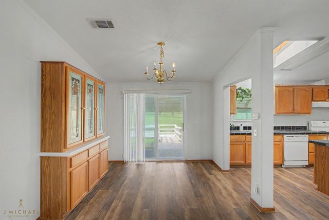 9747 Mathieu Street, Oil City, LA 71061