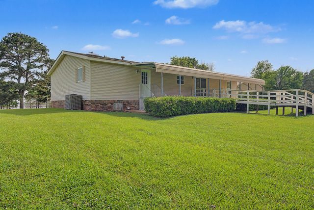 9747 Mathieu Street, Oil City, LA 71061
