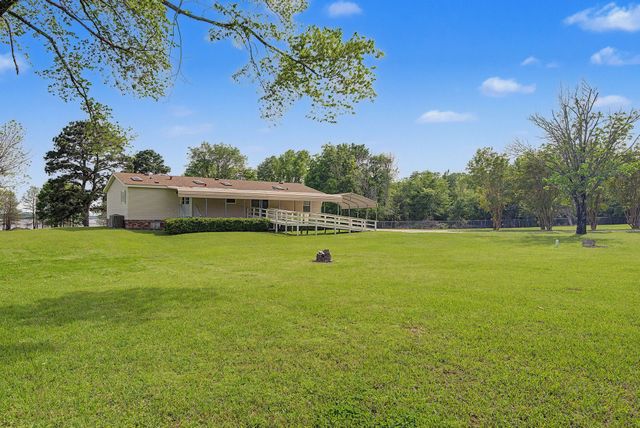 9747 Mathieu Street, Oil City, LA 71061