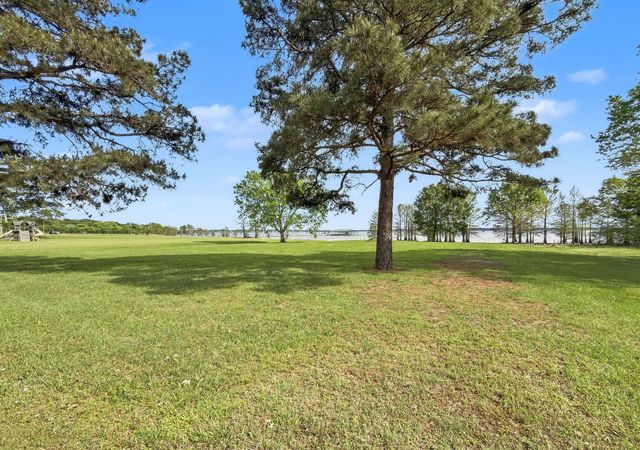 9747 Mathieu Street, Oil City, LA 71061