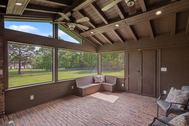 9747 Mathieu Street, Oil City, LA 71061