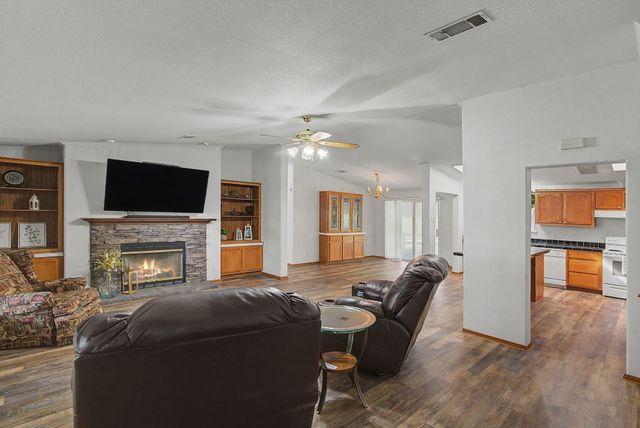 9747 Mathieu Street, Oil City, LA 71061
