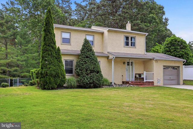 7 PIN OAK CT, Blackwood, NJ 08012