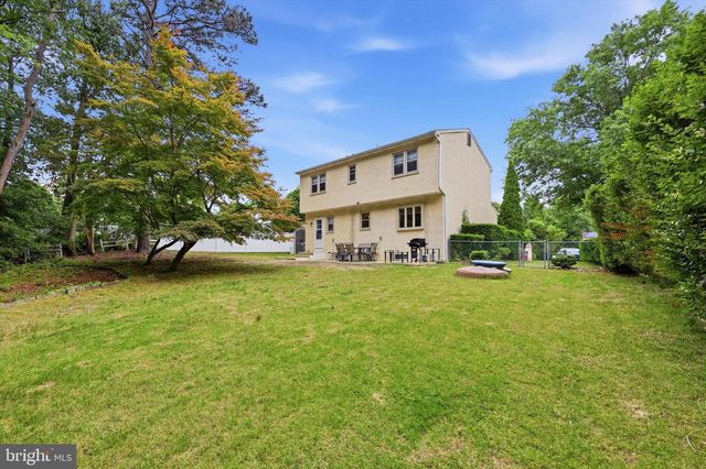 7 PIN OAK CT, Blackwood, NJ 08012