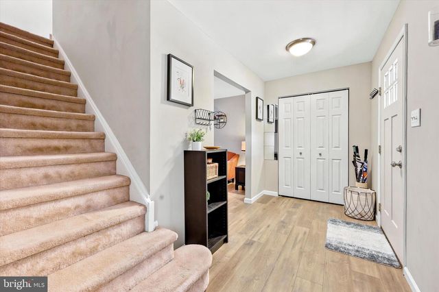 7 PIN OAK CT, Blackwood, NJ 08012