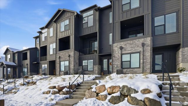 5959 N 5000 W, Mountain Green, UT 84050