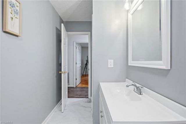 104 Sam Kinley Drive, Thomasville, NC 27360