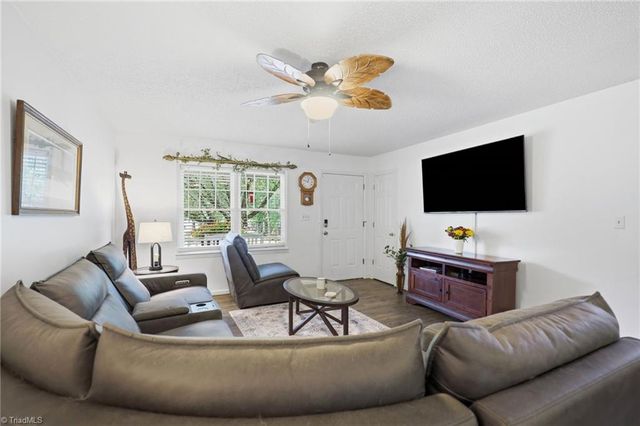104 Sam Kinley Drive, Thomasville, NC 27360