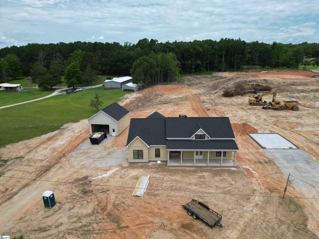 58 Quail Road, Gray Court, SC 29645