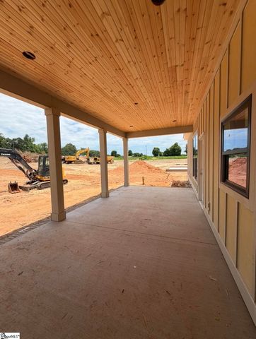58 Quail Road, Gray Court, SC 29645