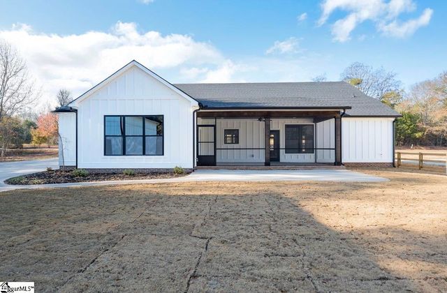 58 Quail Road, Gray Court, SC 29645