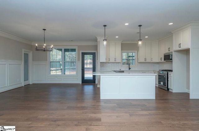 58 Quail Road, Gray Court, SC 29645