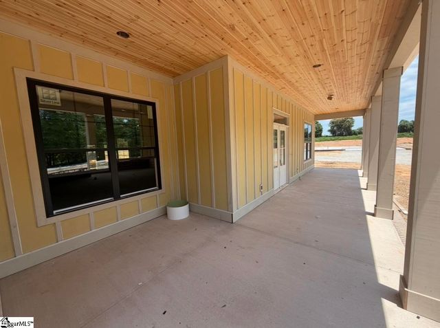 58 Quail Road, Gray Court, SC 29645