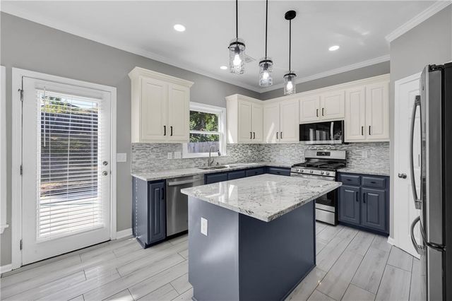 1933 Arbor Springs Way, Buford, GA 30519