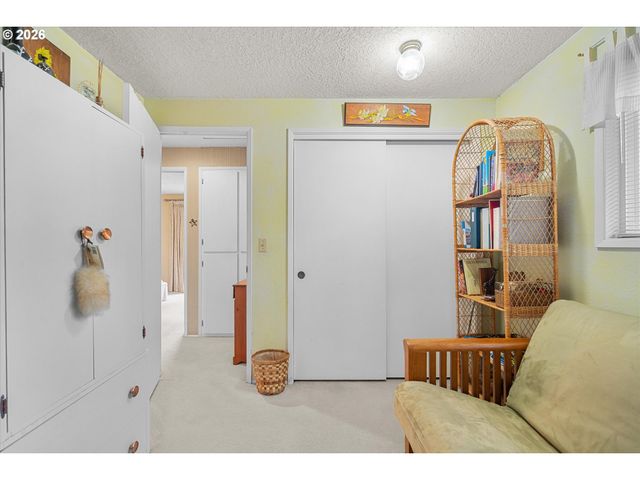 810 McVey Ave, Lake Oswego, OR 97034