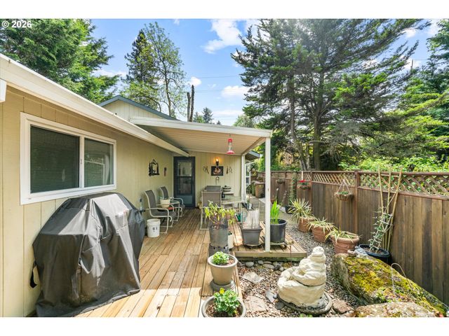 810 McVey Ave, Lake Oswego, OR 97034