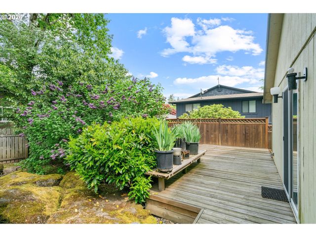810 McVey Ave, Lake Oswego, OR 97034