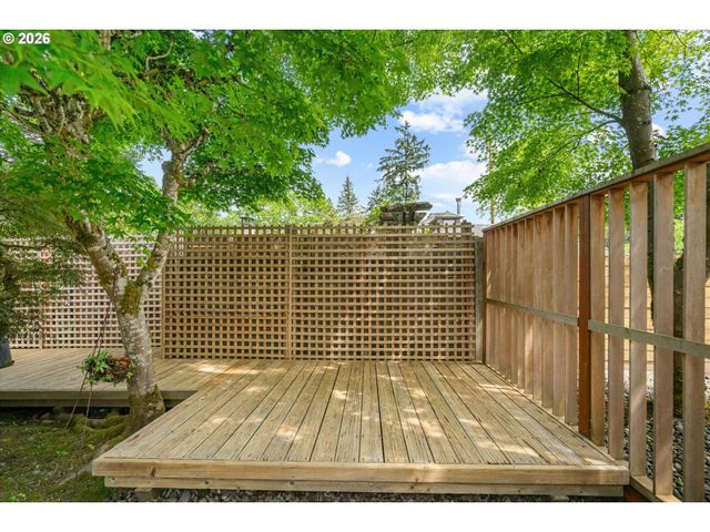 810 McVey Ave, Lake Oswego, OR 97034