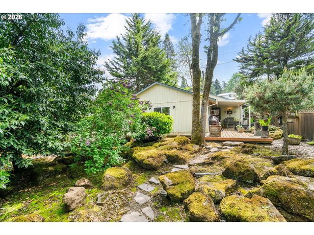 810 McVey Ave, Lake Oswego, OR 97034