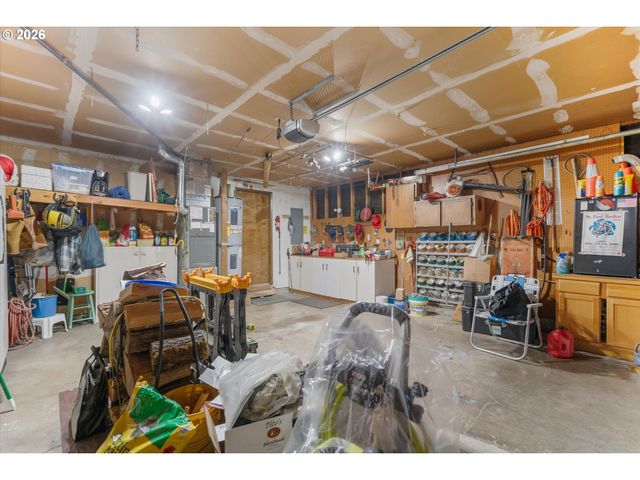 810 McVey Ave, Lake Oswego, OR 97034